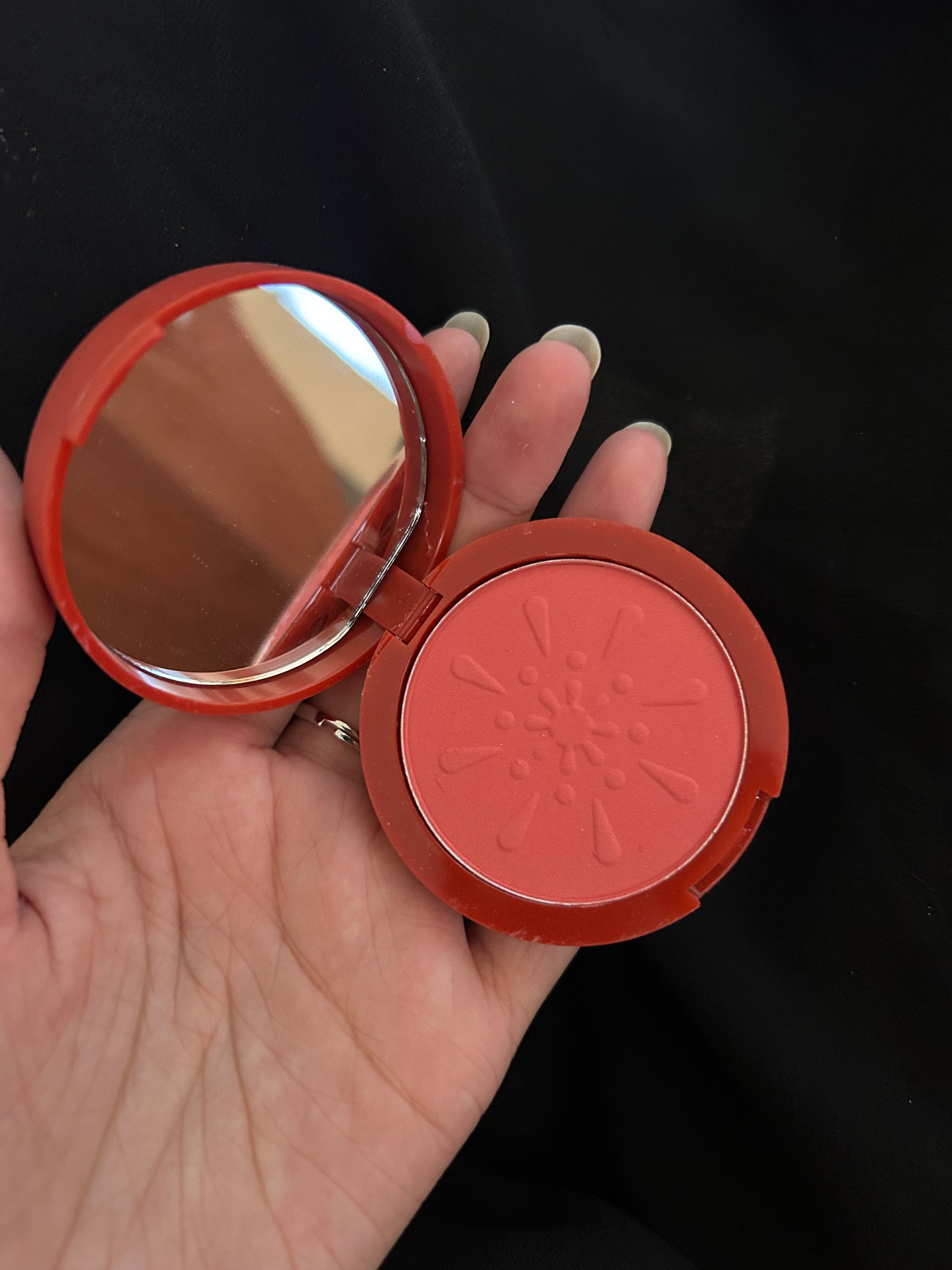 Ushas Glow Face Blusher