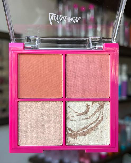 Luisance Blush Highlighter Palette