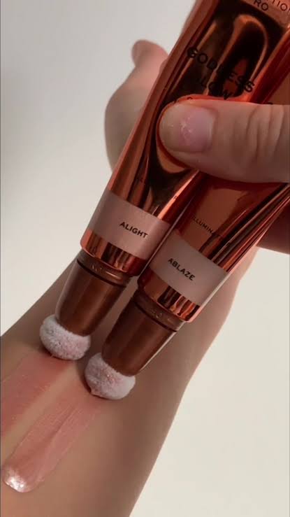 Revolution Glow Highlighter Wand