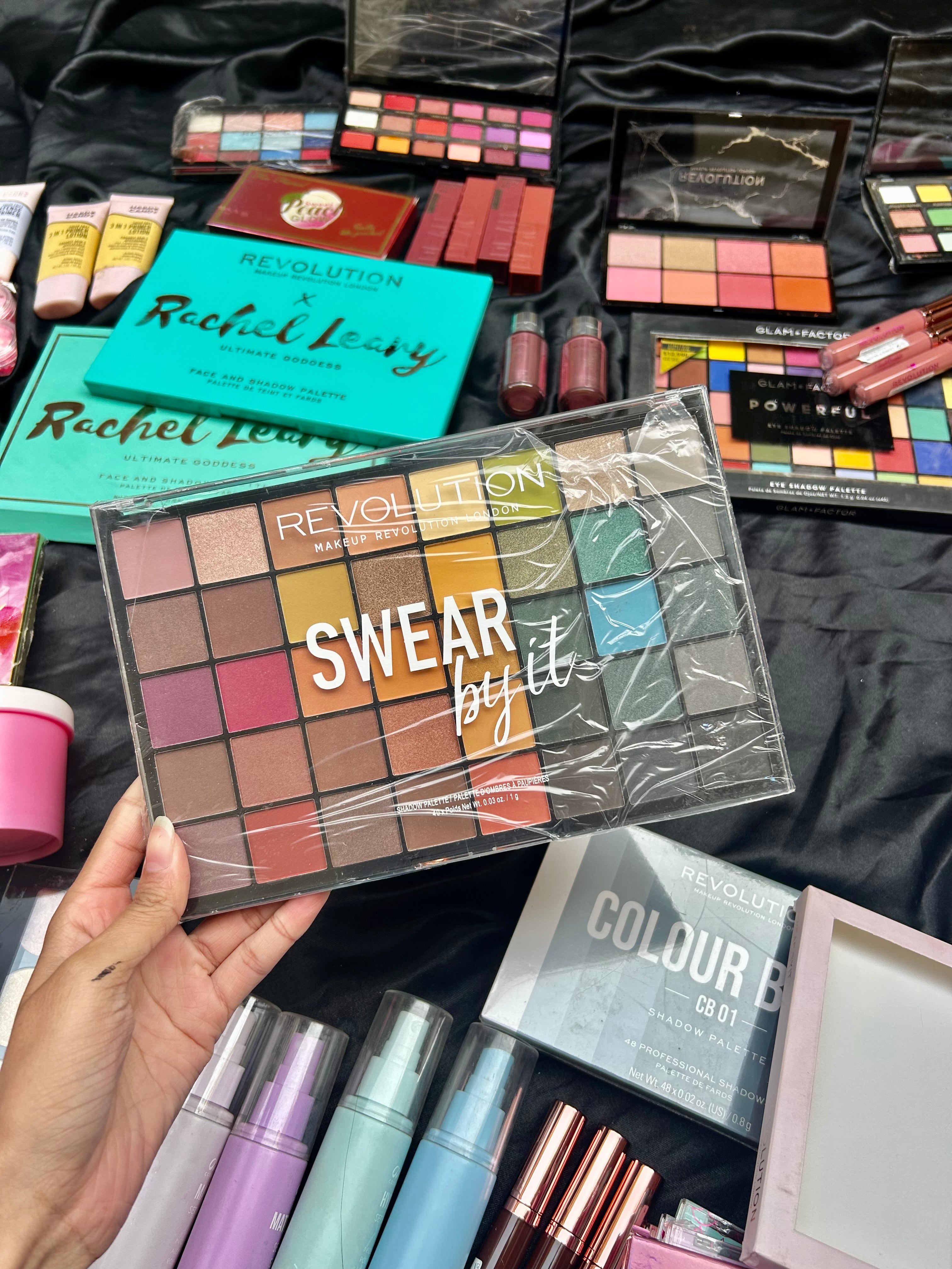 Revolution Swear by it eyeshadow palette