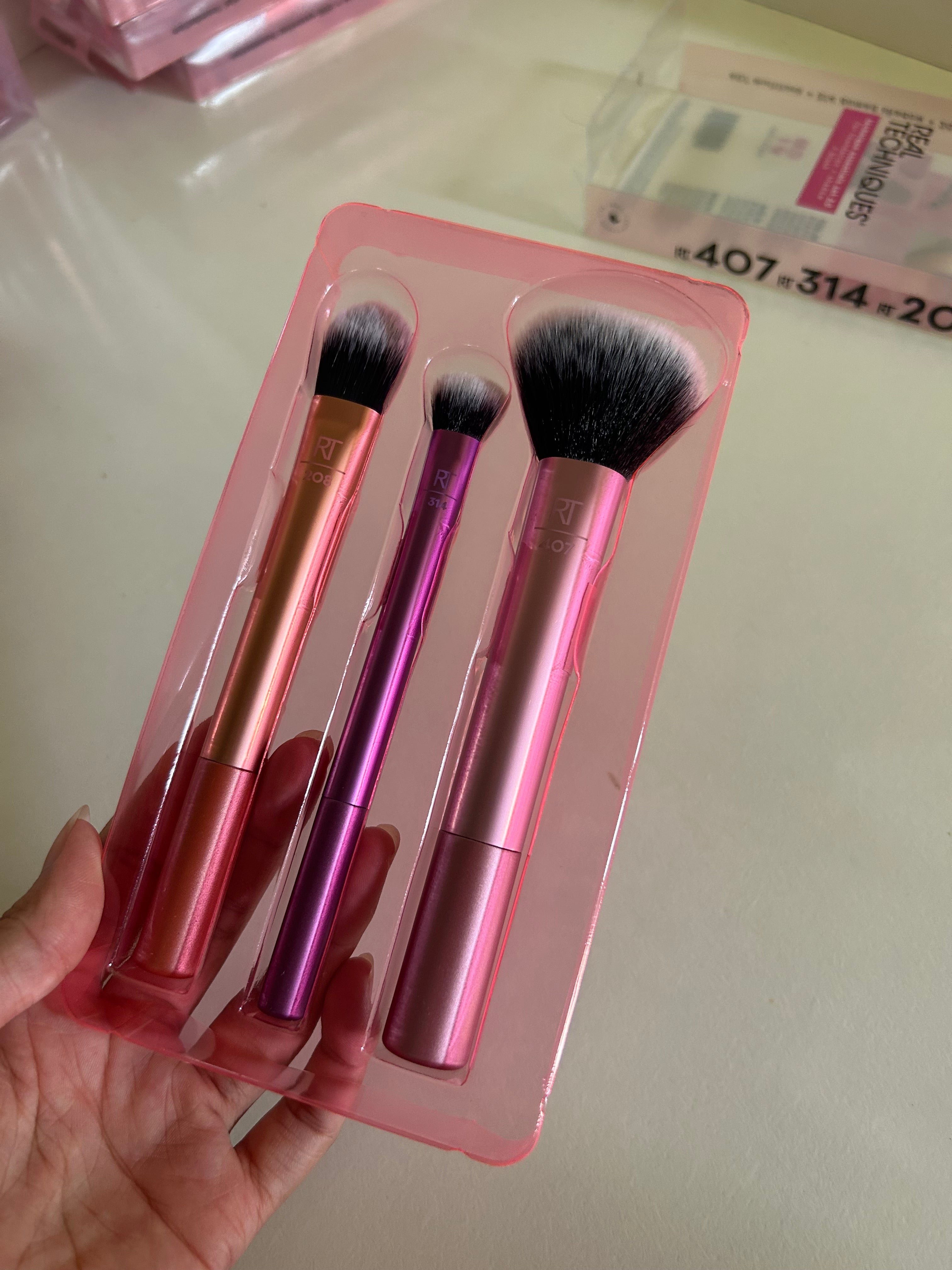 Real Techniques Essentials set 2.0